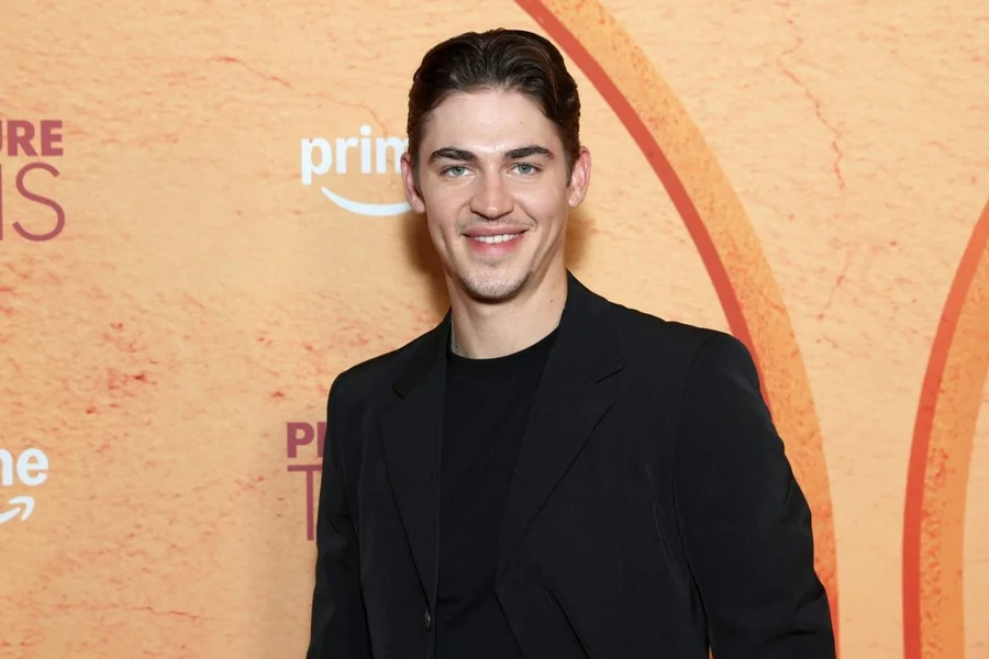 Hero Fiennes Tiffin Height