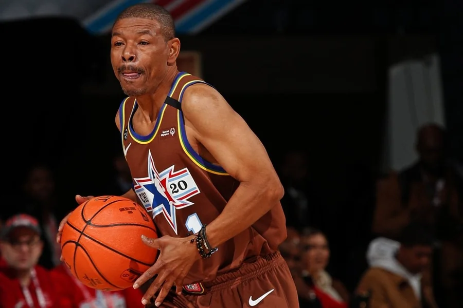 Muggsy Bogues Net Worth