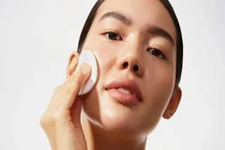 How to Remove Makeup Properly for Healthy Skin