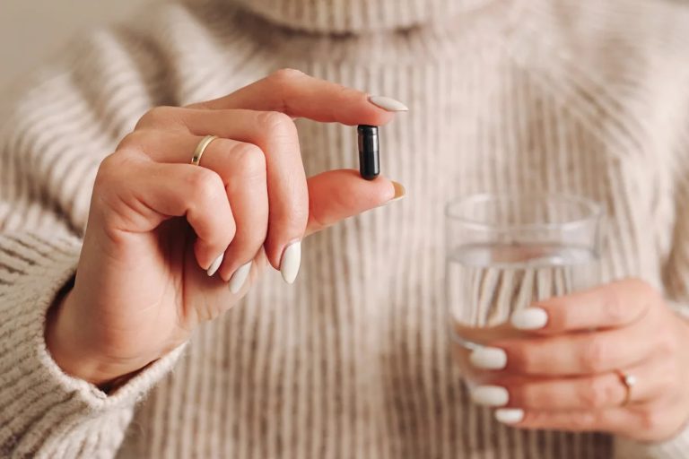 Why Women Are Rethinking Their Approach to Daily Multivitamins