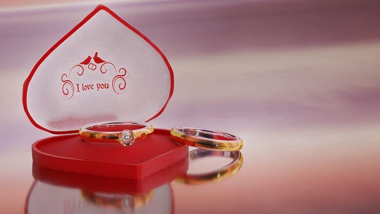 Expert Insights on Lab Diamond Eternity Rings