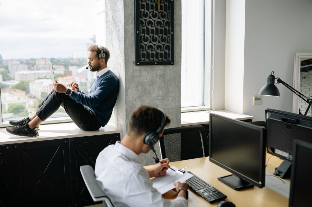Enterprise Customization with SuiteBuilder: Balancing Flexibility, Performance, and Governance